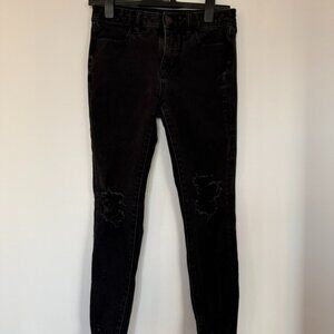 $70 American Eagle Black Distressed Skinny Jeans Raw Hem Size 4